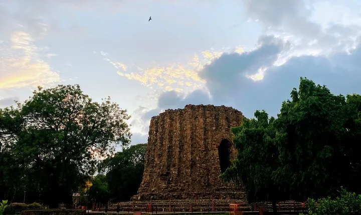 A Walk to Remember (Qutub Complex Heritage Walk)