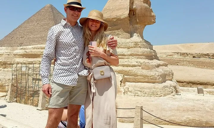 Private tour to Giza Pyramids, Sphinx& the Mummification temple