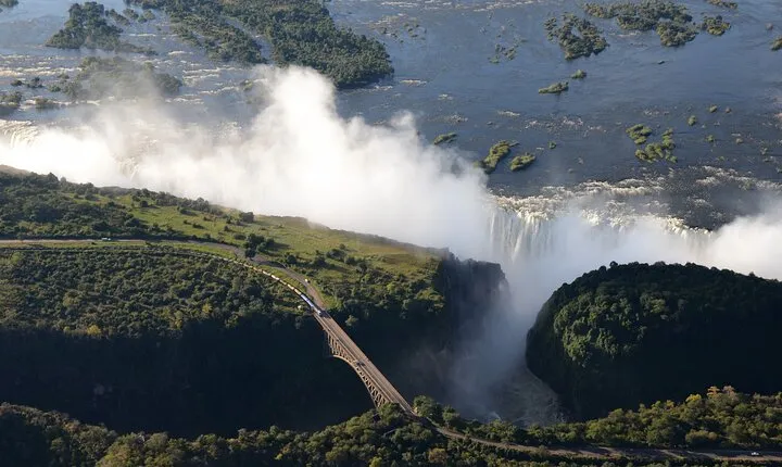 Guided Tour of the Victoria Falls on the Zambian side