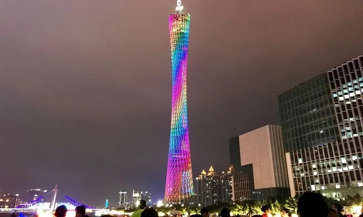 Guangzhou Pearl River Night Cruise and Din Tai Feng Dinner