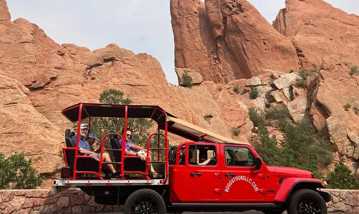 Sightseeing Jeep Tour in Garden of the Gods