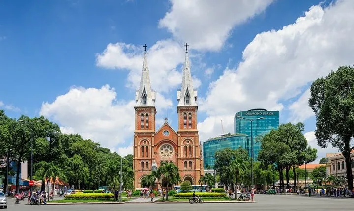 Amazing Ho Chi Minh City & Cu Chi Tunnel Private Fullday Tour Plus Trishaw Ride