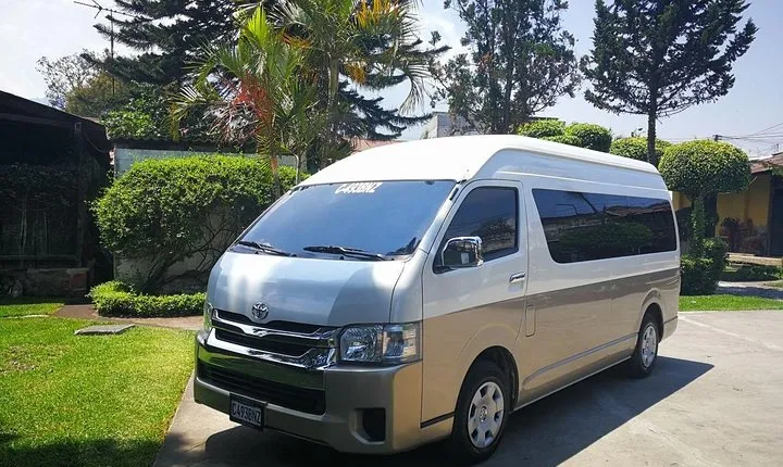 Private Arrival Transfer: La Aurora International Airport to Antigua Hotel
