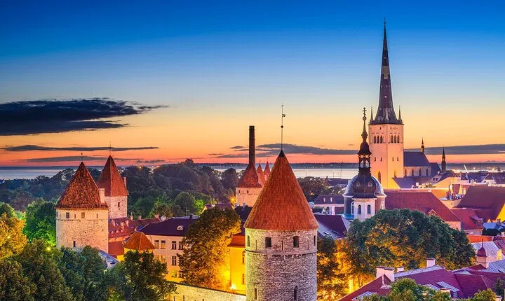 Guided Old Town Tallinn Historical Walking Tour