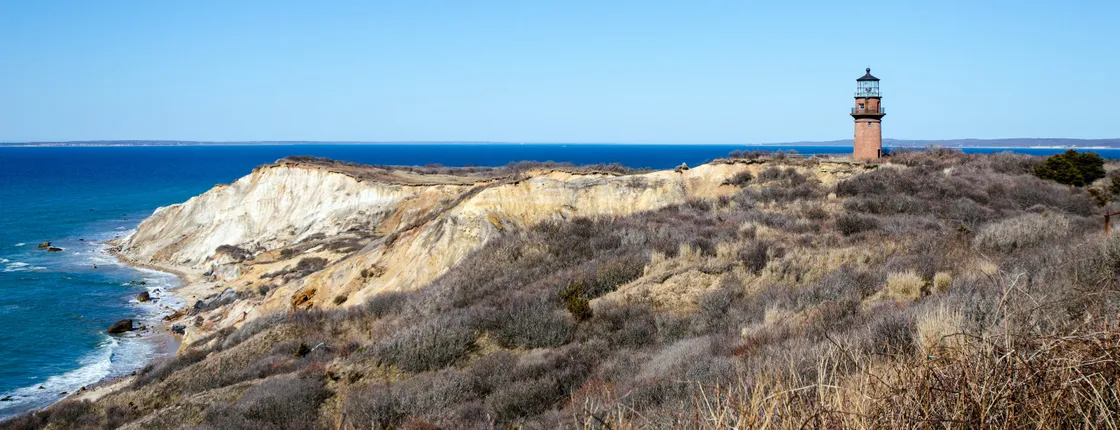 Martha’s Vineyard cliffs and shopping private tour