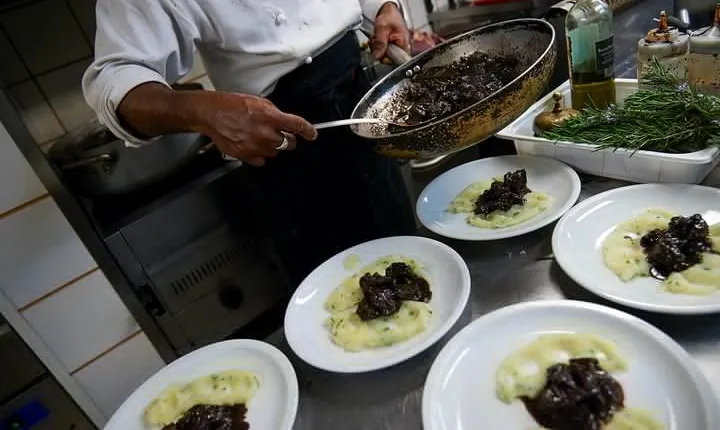 The Other Side of Florence Food Tour with Eating Europe