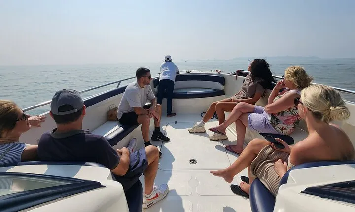 Elephanta caves by Premium Speedboat