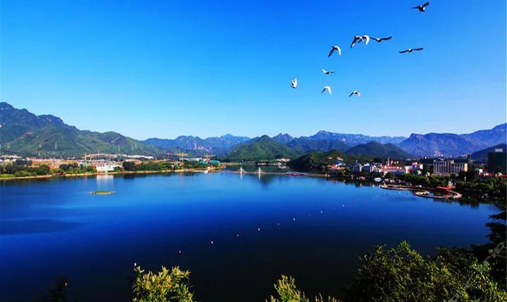 Beijing Private Transfer Service to Yanqi Lake from Beijing