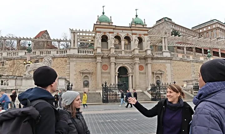 Buda Castle Walking Tour: A Kingdom of Many Nations