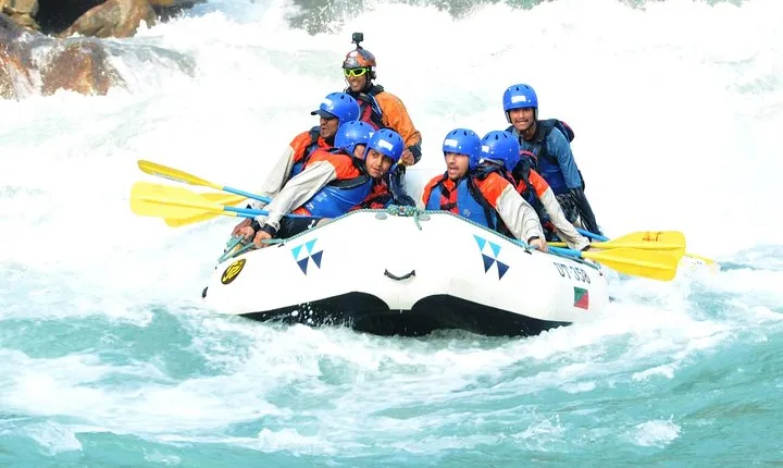Half Day Rafting in Rishikesh - 26 Km.