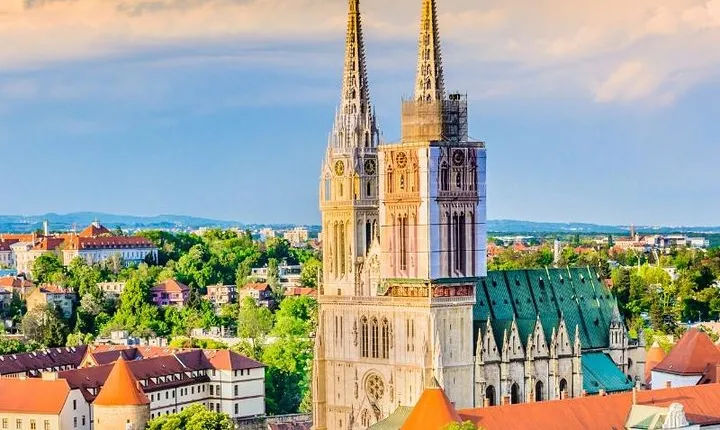 Private Panoramic Zagreb tour - minivan