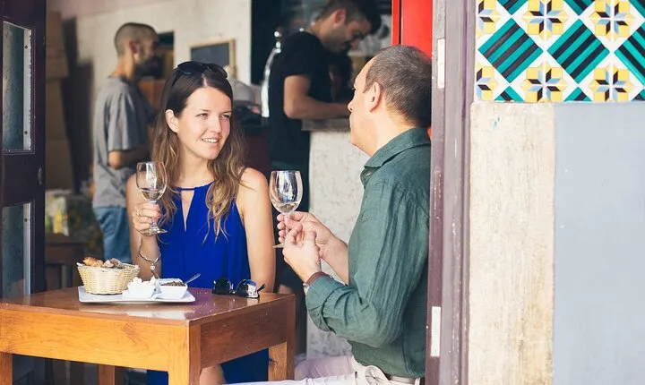 Drinks & Bites in Faro Private Tour with a Local 