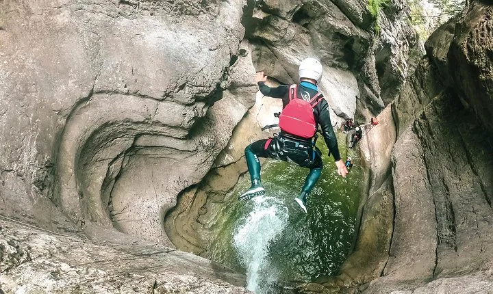 Canyoning Chli Schliere with OUTDOOR (Advanced)