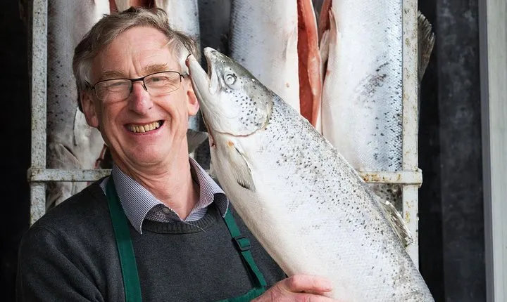 Award-Winning Smoked Salmon Tasting and Private Smokehouse Tour with a Local