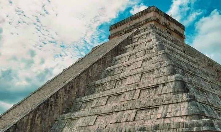 Ultimate Chichen-Itza Cenote Swim & Valladolid from Cancun
