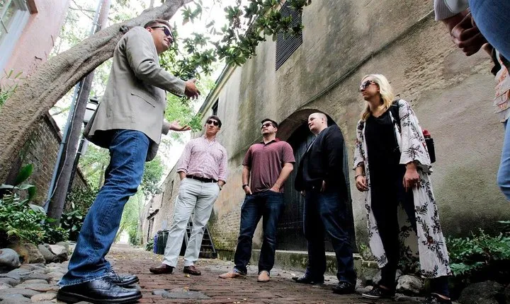 Charleston City Walking Tour with Edmondston-Alston House Admission