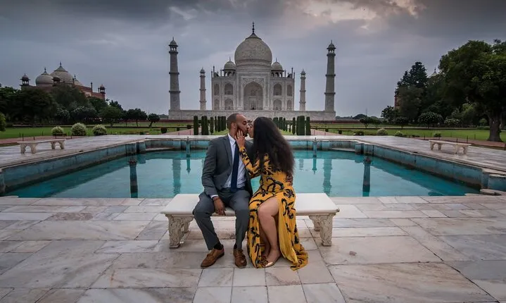 Taj Mahal Tour From Delhi By Car With 5*Hotel Lunch All inclusive