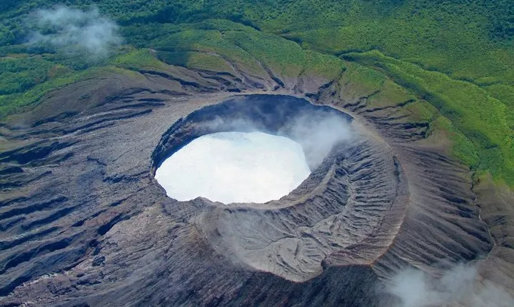 Rincon de la Vieja Volcano Hike, Mud Bath and Hot Springs
