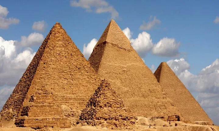 Day Trip: Hurghada to Cairo by Plane
