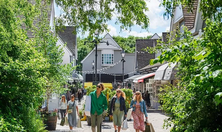 Private Bicester Village VIP Shopping from London