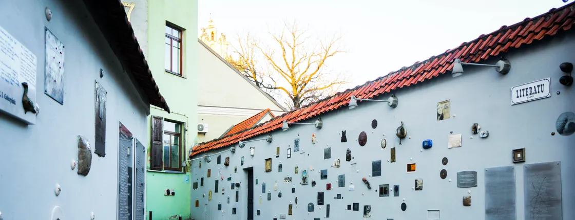 Self-guided Discovery Walk in Vilnius - mysterious miracles