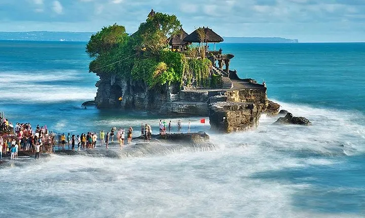 Panoramic 13h sightseeing with Bedugul & Tanah Lot Sunset