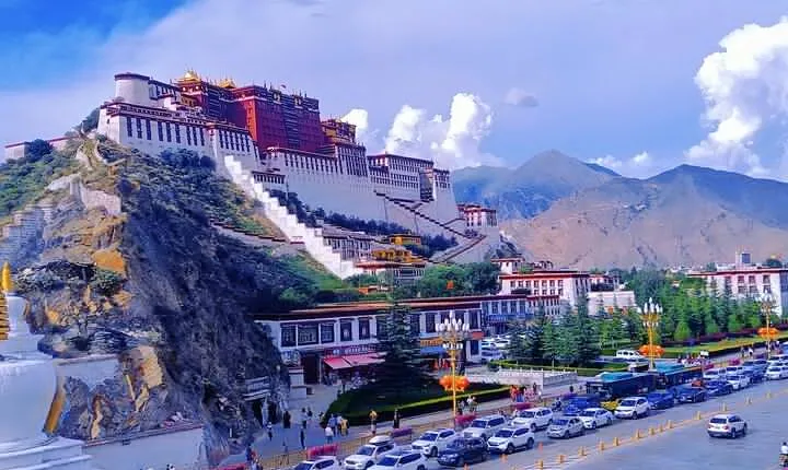 10-Day Guided Adventure in Tibet with Pickup