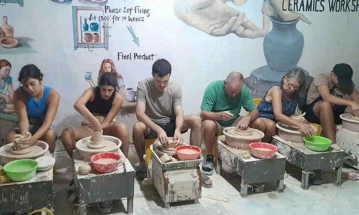 Bat trang Pottery Class in Hanoi Old Quarter/Handmade experience