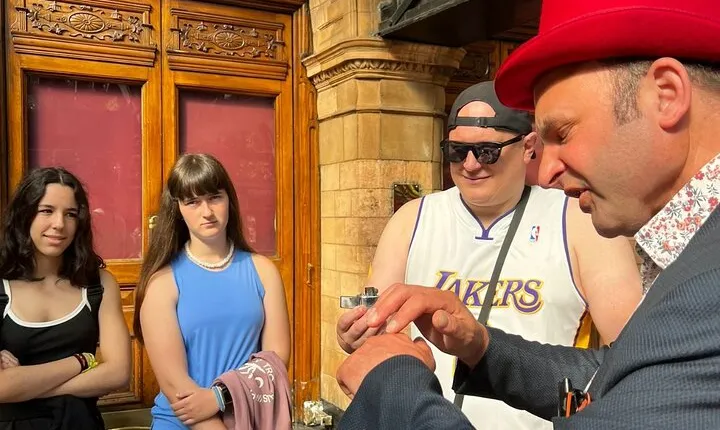 Private Live Magic Harry Potter Tour with a Top Magician