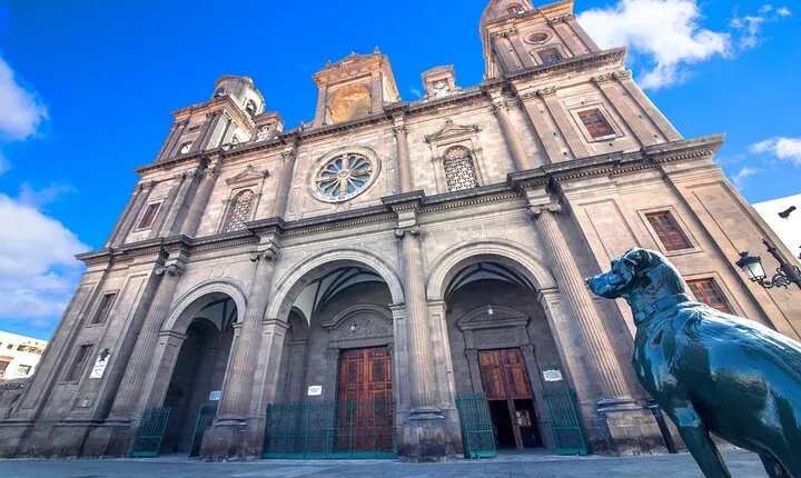 Walking tour old town Las Palmas Vegueta