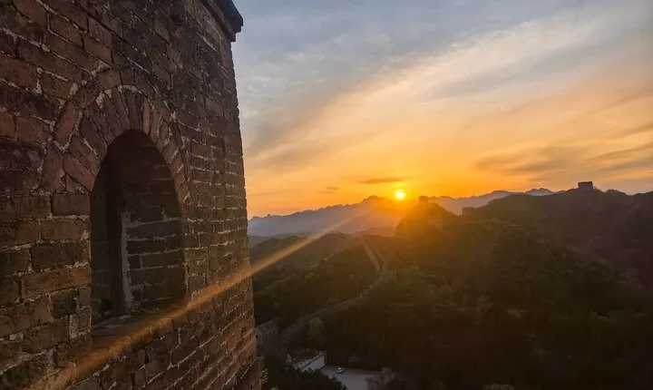 Small-Group Jinshanling Great Wall SUNSET tour 6km Hiking