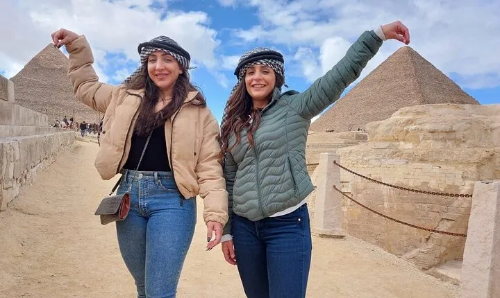 Two-Day Private Guided City Tour of Cairo City and Giza Pyramids