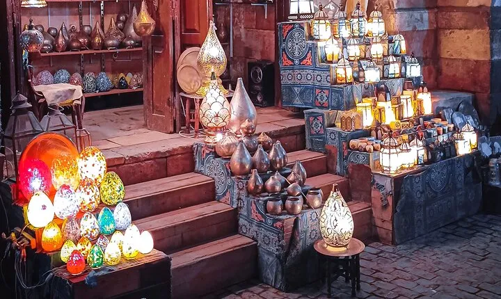 El-Moez Street and Khan Khalili Shopping Tour