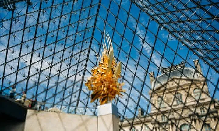 8 hours Paris city tour with Montmartre, Le Marais and Saint Germain Des Pres