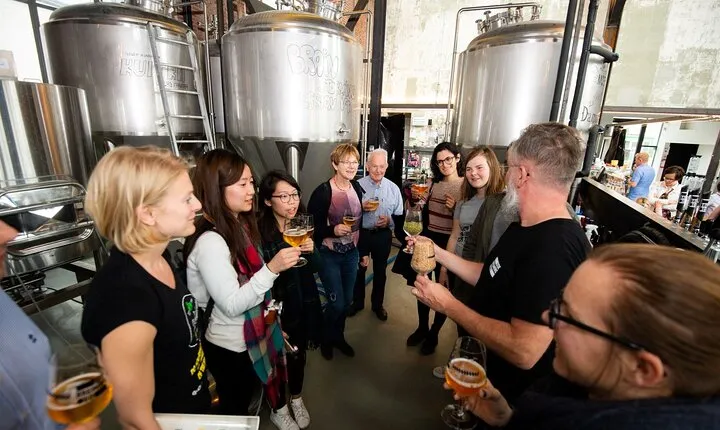 Discover our Brussels craft breweries with a local, passionate, young guide