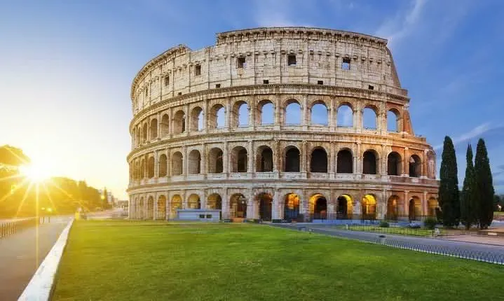 Colosseum, Ancient Forum and Palatine - Private tour with pick-up