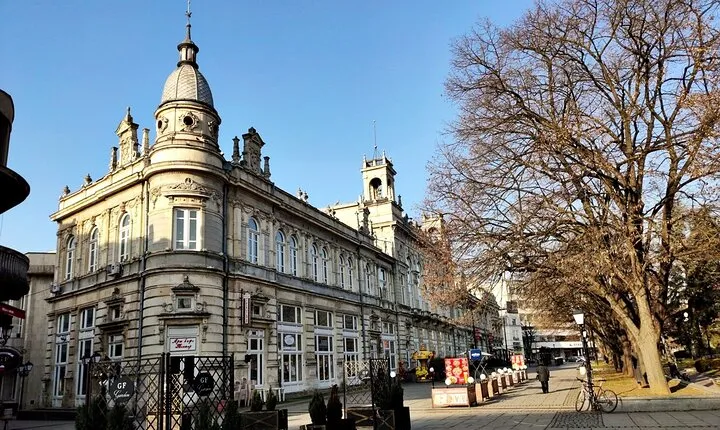 Private Virtual Tour in Ruse with a Local Guide