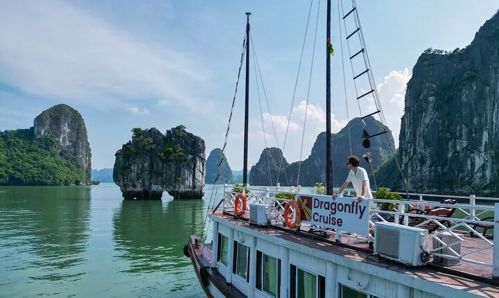 Halong Islands, Cave, Kayak, Bamboo Day Tour w Dragonfly Cruise