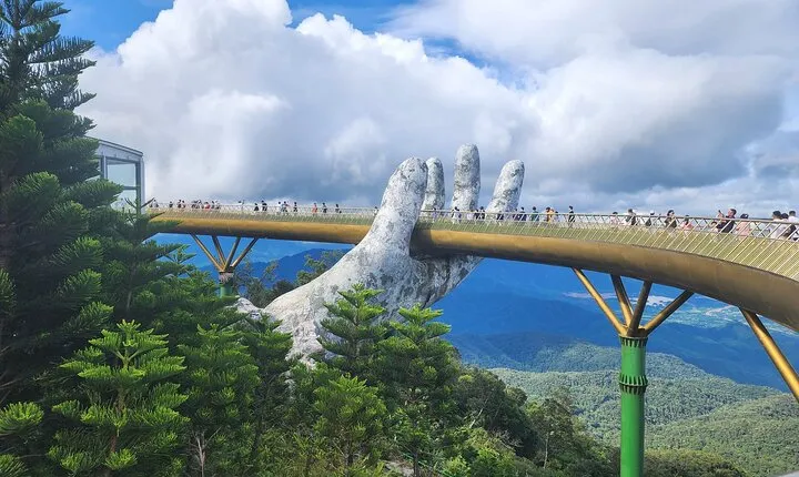 Private Transfer Da nang or Hoi An To Hue Via Ba Na Hill Golden Bridge 
