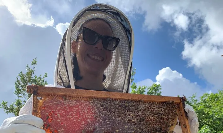 Reagan’s Honey Beekeeping Adventure