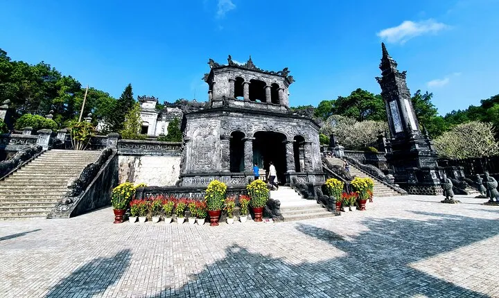 Hue Imperial City Private Tour with Royal Lunch