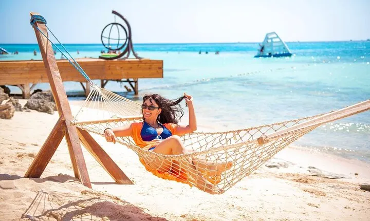 Amazing Hula Hula Island Sea Trip, Parasailing Adventure-Hurghada