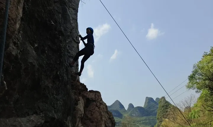 Half-Day Yangshuo Rock Climbing Private Tour