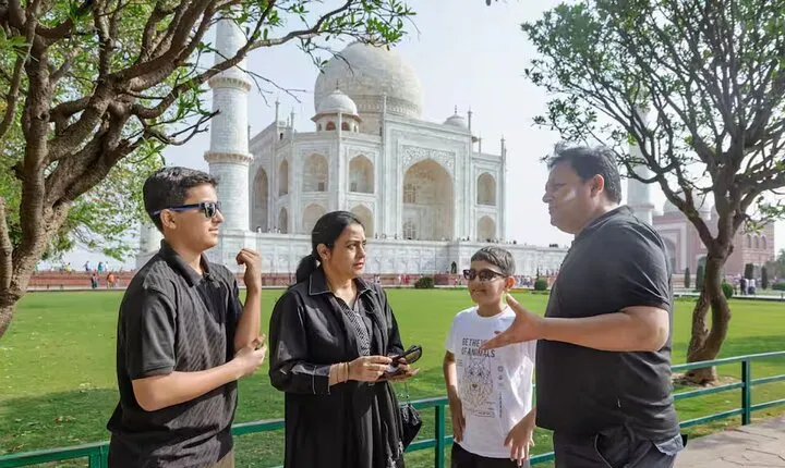 From Delhi - Skip the line Taj Mahal & Agra Fort Same Day Tour