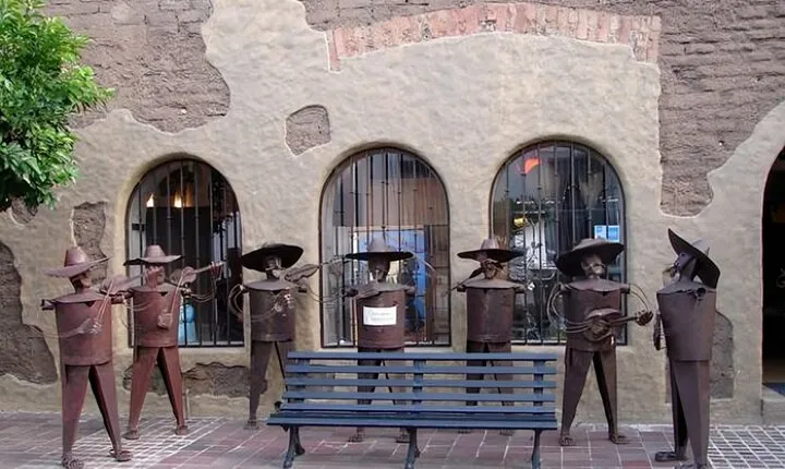 Guadalajara Highlights Custom Walking Tour With A Guide