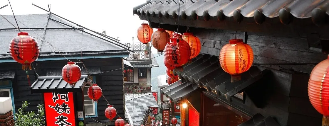 Jiufen village and northeast coast guided tour from Taipei