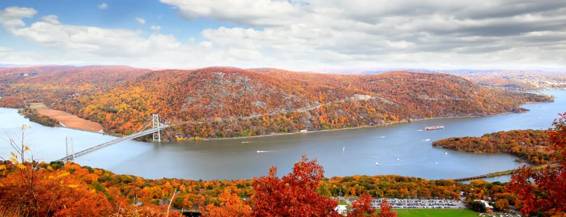 Shared Hudson Valley fall foliage helicopter tour from Westchester
