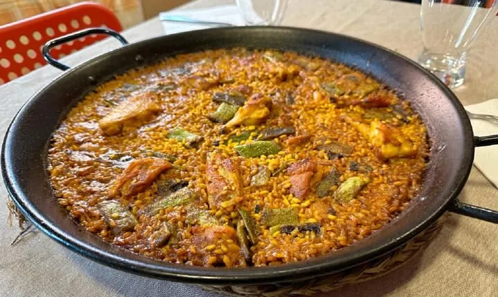 Valencia Paella & Tapas Home Cooking Class with Local Chef Jose