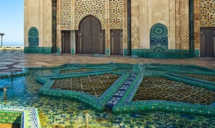 Casablanca Highlights Tour: From Royal Palaces to Rick’s Café