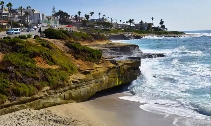 Discover San Diego's Beaches: Private Driving Tour